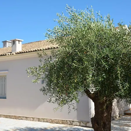 Giovannina Villa *